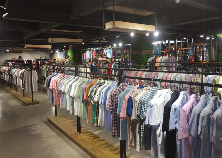 服裝回收和廢品回收哪一個賺得更多？